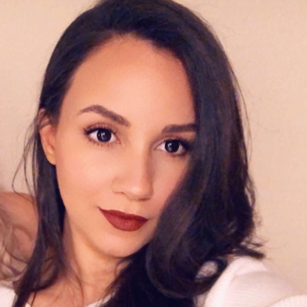 Meet your Posher, Perla